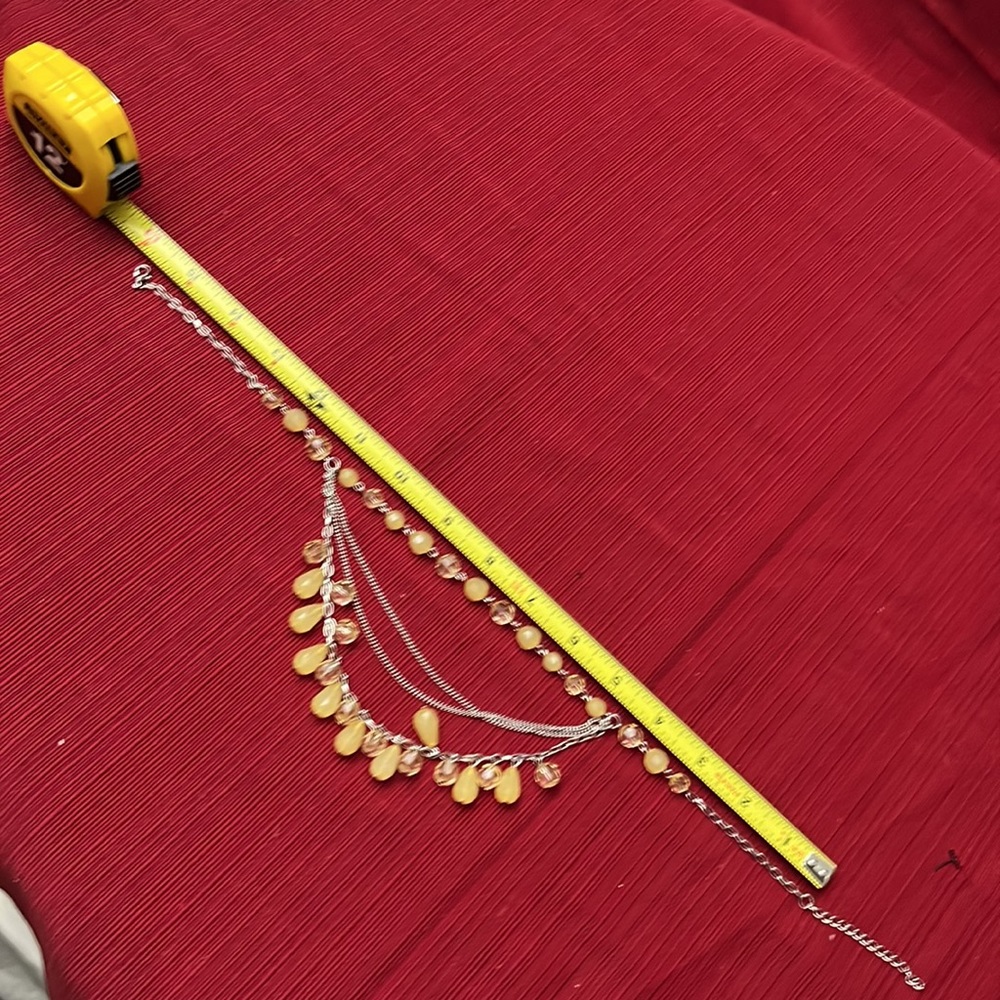 🎁3/$13.00🎁 yellow beads Necklace Bundle & save Buy 2 more you pay $13.00 only - Picture 5 of 6